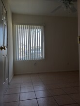 3442 Thunder Dr in Oceanside, CA - Foto de edificio - Building Photo