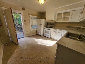 32 West St in Petaluma, CA - Building Photo - Building Photo