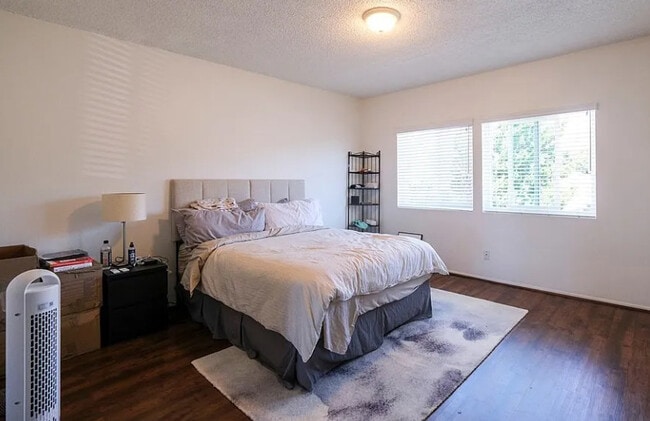 3735 San Remo Dr in Santa Barbara, CA - Foto de edificio - Building Photo