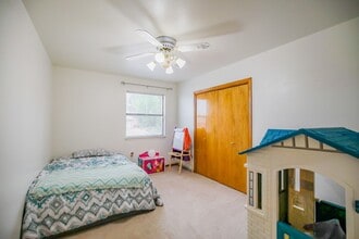 Spacious 3 Bedroom 2 bath with Solar Panels in Alamogordo, NM - Building Photo - Building Photo