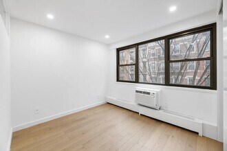 227 E 59th St in New York, NY - Foto de edificio - Building Photo