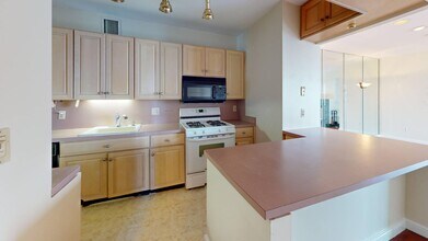 31 Hylan Blvd in Staten Island, NY - Building Photo - Building Photo