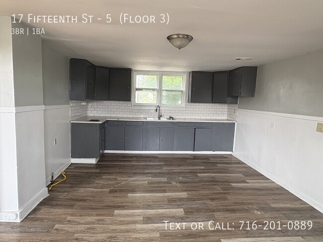 17 15th St