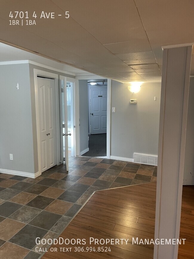 4701-4704 4 Ave in Regina, SK - Building Photo - Building Photo
