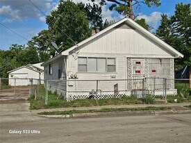 7914 Lockwood Dr in Houston, TX - Building Photo