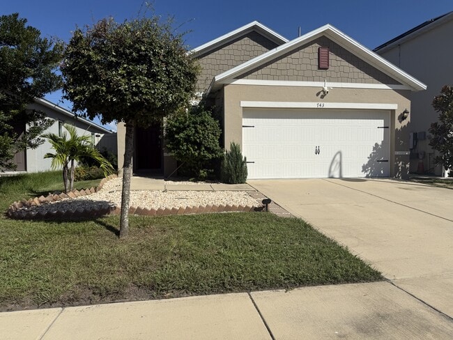 property at 743 Chinoy Rd