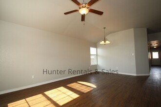 301 Study Hall Lp in Killeen, TX - Building Photo - Building Photo