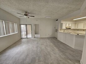 2445 SW 18th Terrace in Fort Lauderdale, FL - Building Photo