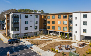 Chatham Walk in Cary, NC - Building Photo - Building Photo