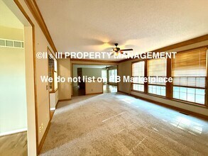 9103 W 131st Pl in Overland Park, KS - Building Photo - Building Photo