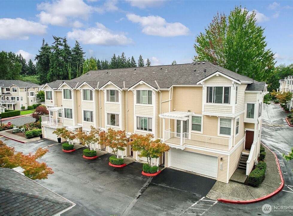 Bothell Townhouse in Bothell, WA - Foto de edificio