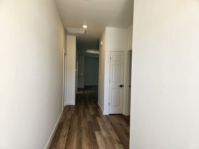 716-718 Gilbert Ave S in Lehigh Acres, FL - Building Photo - Building Photo