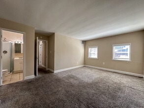 Springfield Valley Apartments in Morton, PA - Building Photo - Building Photo