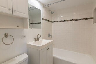 4416 N Kostner Ave in Chicago, IL - Building Photo - Building Photo