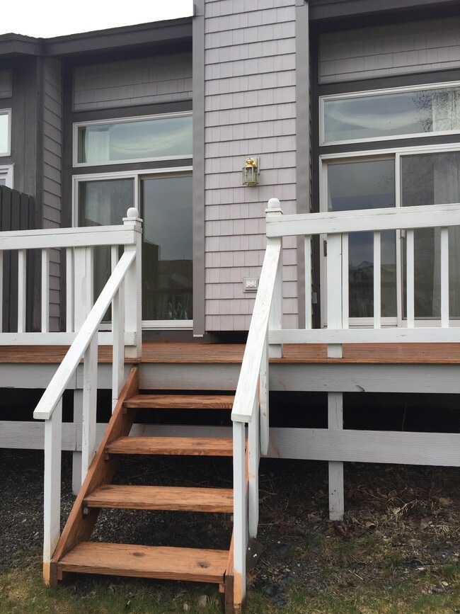 73 Midlake Cir in East Syracuse, NY - Foto de edificio - Building Photo