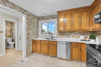 12502 Apache Ave, Unit 20 in Savannah, GA - Foto de edificio - Building Photo