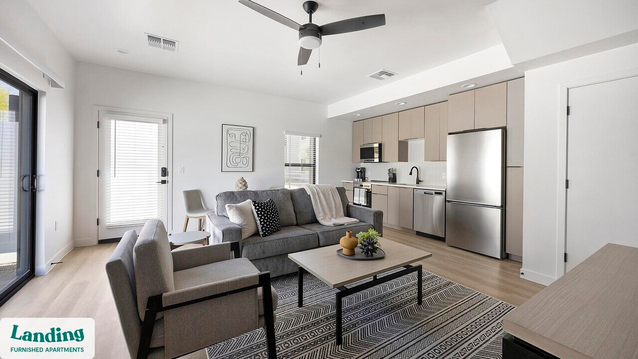 2121 W Butler Dr in Phoenix, AZ - Building Photo