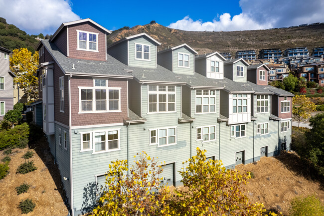 6125 Old Quarry Loop in Oakland, CA - Foto de edificio - Building Photo