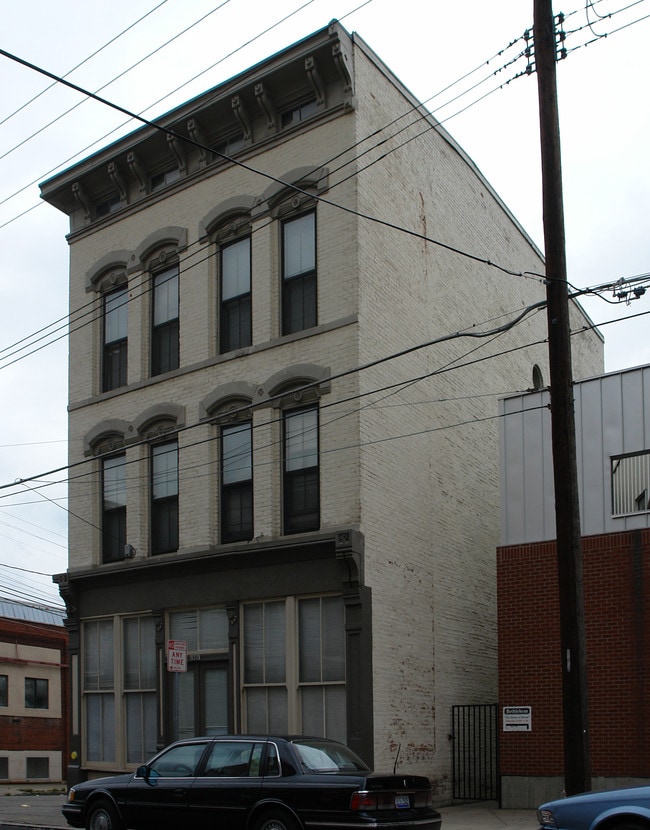 1901 Freeman Ave in Cincinnati, OH - Building Photo - Building Photo