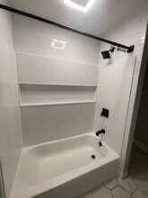 5965 Teakwood Dr in Greendale, WI - Foto de edificio - Building Photo