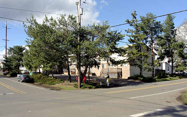 Lancaster Condos in West Linn, OR - Building Photo - Building Photo