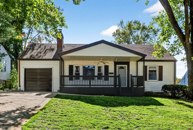 property at 180 Doorack Ln