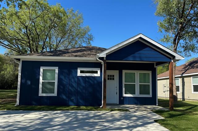 property at 1320 S Montgomery St