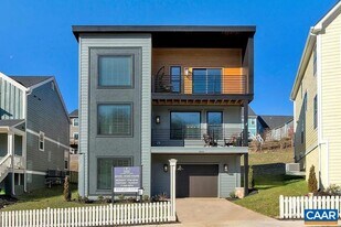 314 Huntley Ave in Charlottesville, VA - Building Photo