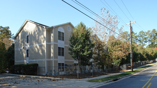 LaSalle Pointe Apartments in Durham, NC - Building Photo - Building Photo