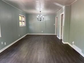 1128 Elmwood Ave in Oshkosh, WI - Building Photo - Building Photo