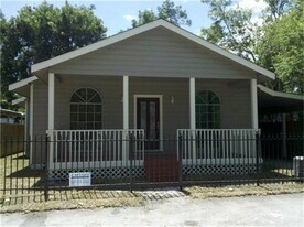 1200 E 24th St in Houston, TX - Building Photo