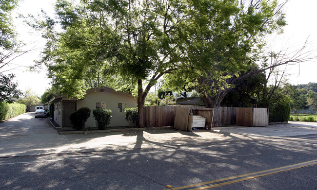 Tico Road Cottages in Ojai, CA - Building Photo - Building Photo