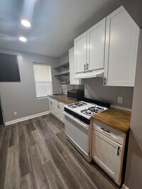 343 S Monroe St photo'