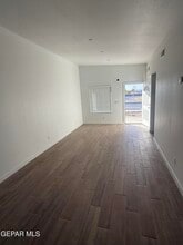 7746 Kiely Rd in Vinton, TX - Building Photo - Building Photo