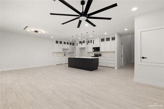 1904 Sunset Dr in Mission, TX - Building Photo - Building Photo
