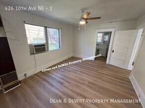 426 10th Ave NE in St. Petersburg, FL - Building Photo - Building Photo