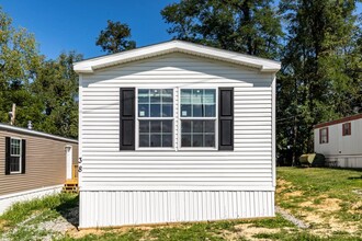 38 Cheryl Ln in West Mifflin, PA - Building Photo - Building Photo