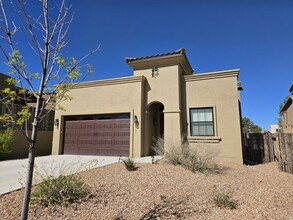 3161 Viale Tresana Ct in Santa Fe, NM - Building Photo - Building Photo