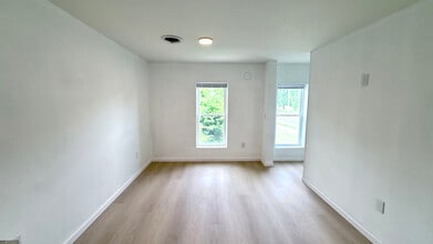 640 Lenox Ave in Oneida, NY - Building Photo - Building Photo