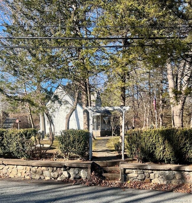6A Post Rd in Sloatsburg, NY - Building Photo - Building Photo