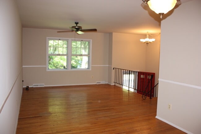 5414 Killingworth Way in Columbia, MD - Building Photo - Building Photo