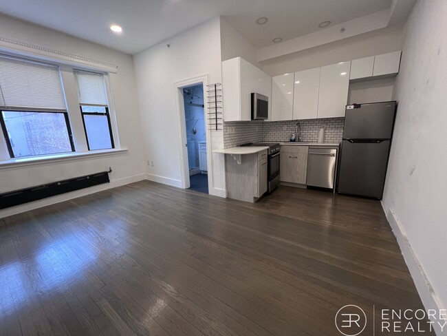 11 Queensberry St in Boston, MA - Foto de edificio - Building Photo