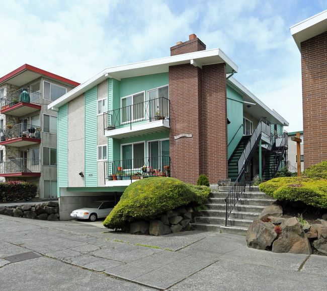 Bell Chateau in Seattle, WA - Building Photo - Building Photo