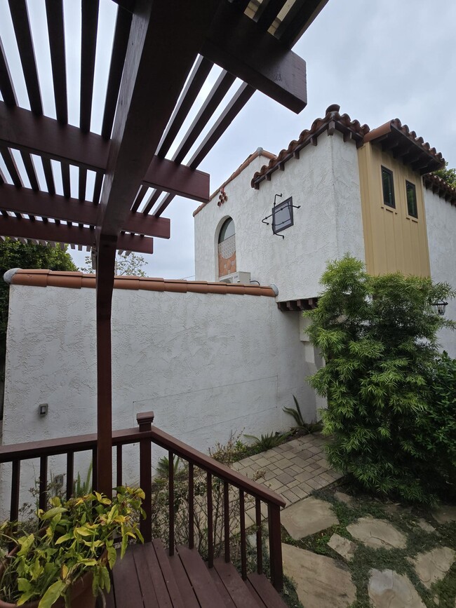 property at 2450 Euclid St