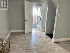 63 Wallis Crescent in Toronto, ON - Building Photo - Building Photo