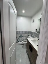 41-48 70th St in Queens, NY - Building Photo - Building Photo