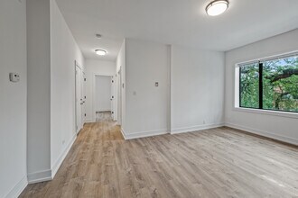 1133 W Addison St in Chicago, IL - Building Photo - Building Photo