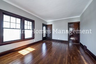 2155 Clarence Ave in Lakewood, OH - Building Photo - Building Photo