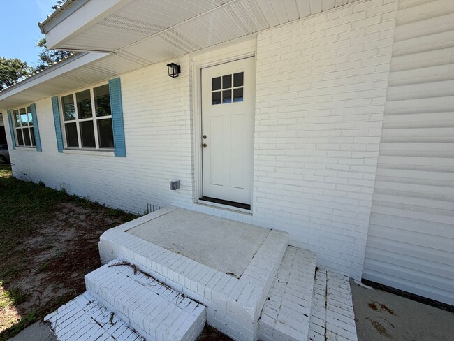 2640 Canary Dr in Brunswick, GA - Building Photo - Building Photo