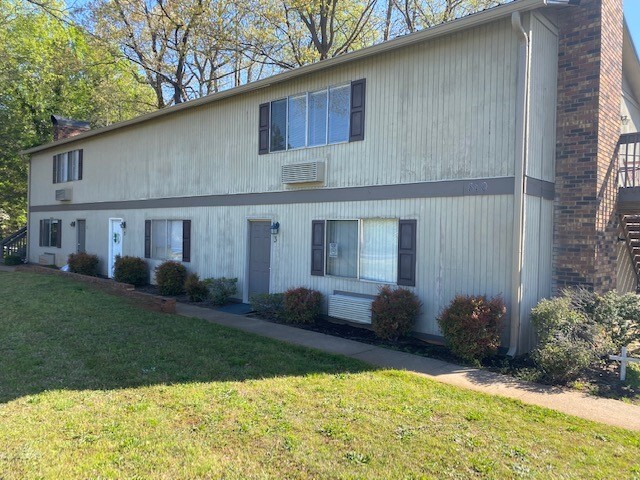 810 10th Street Blvd NW in Hickory, NC - Building Photo